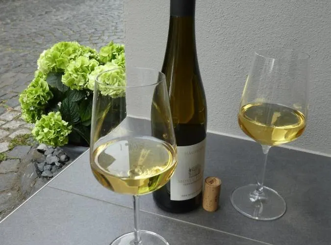 Rathausplatz Nr. 9 * Ürzig